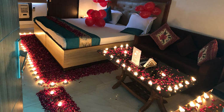 Anniversary Room Decoration Ideas At Home - canvas-review