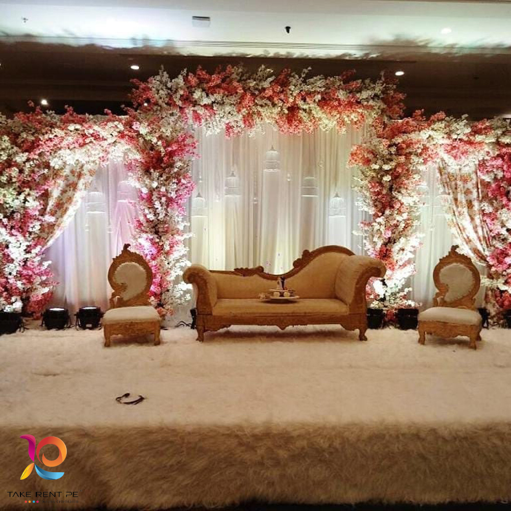 Sweet and Simple Flower Dropping Wedding Stage Decoration for ...